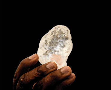 DE BEERS GROWLS OVER BOTSWANA’S DEMAND FOR CUT IN ITS LION’S SHARE