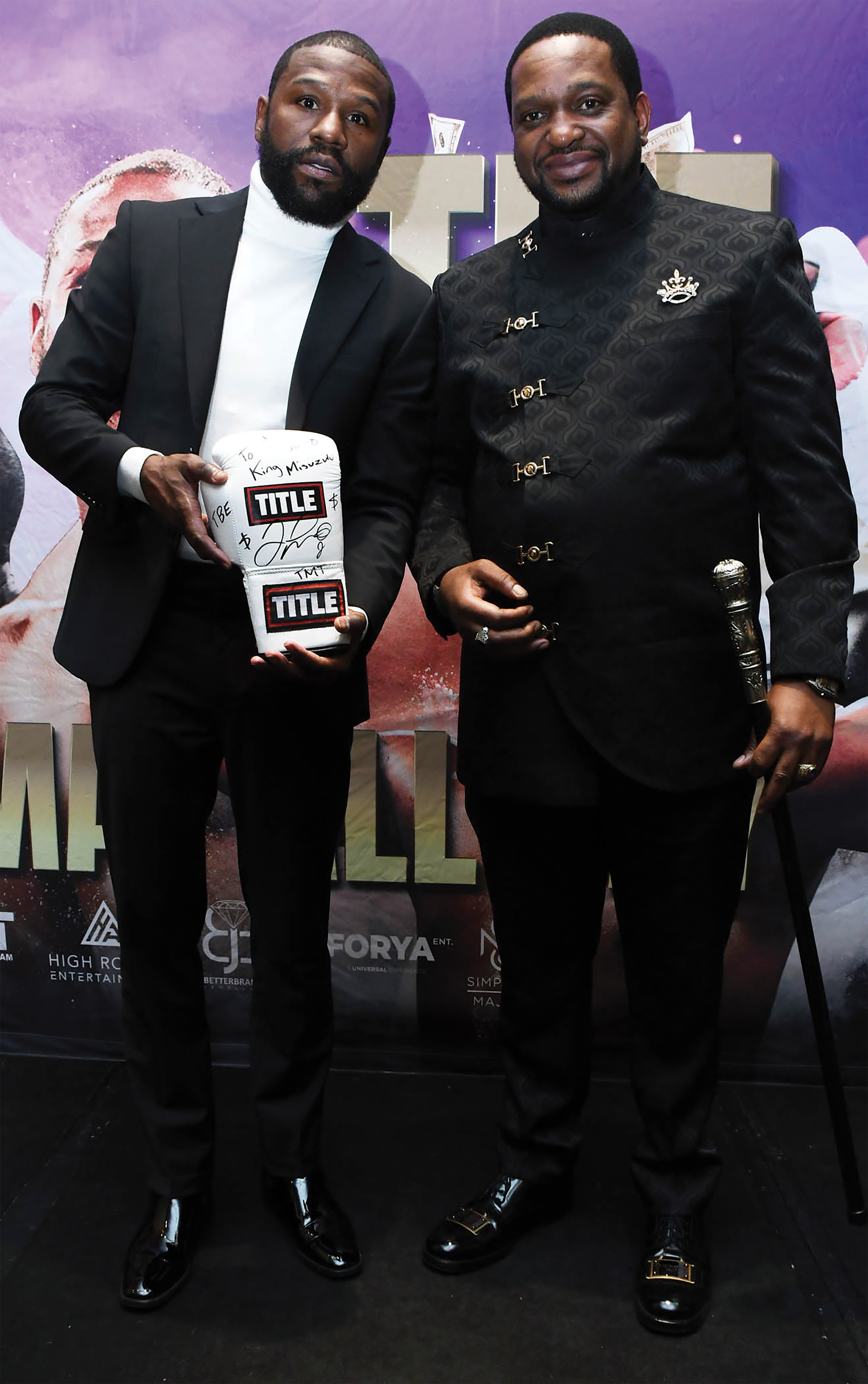 Floyd Mayweather with His Majesty King MisuZulu Kazwelithini Zulu