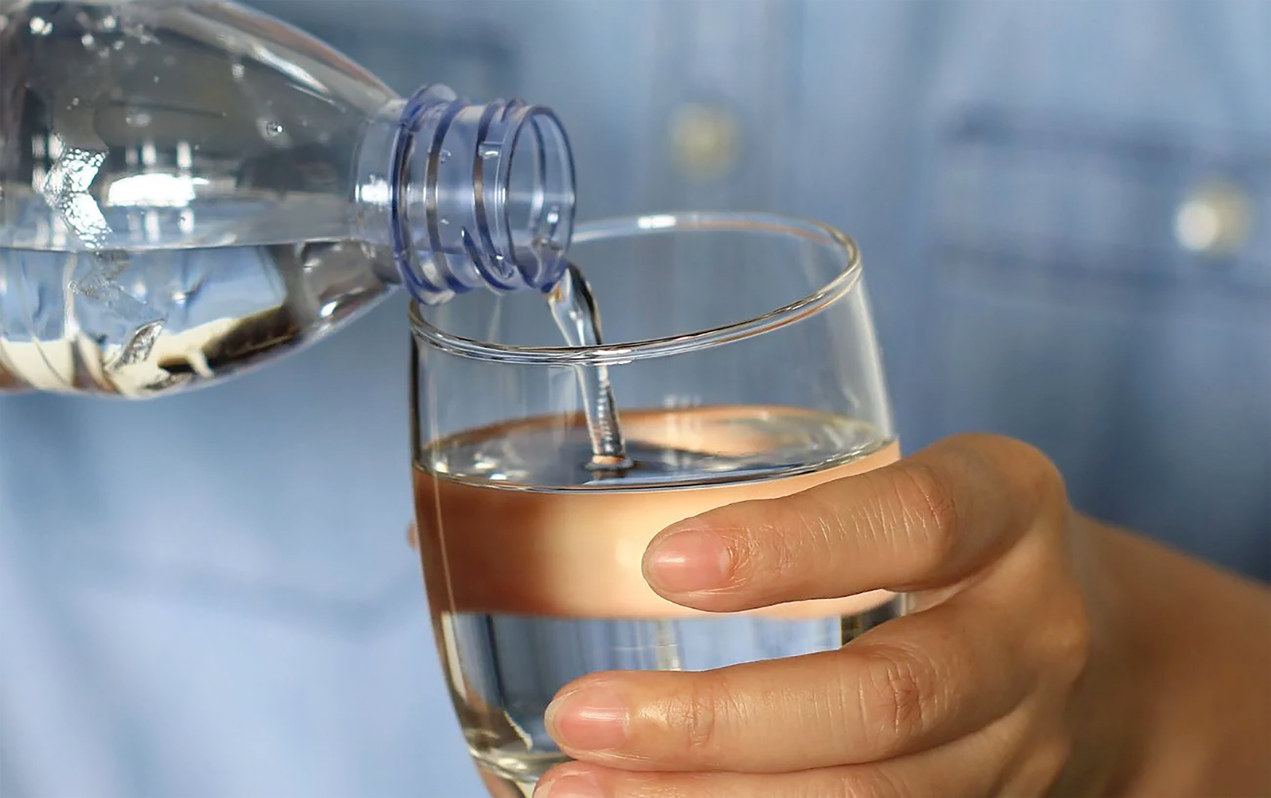 WATER FASTS: 
THE PROS AND CONS
