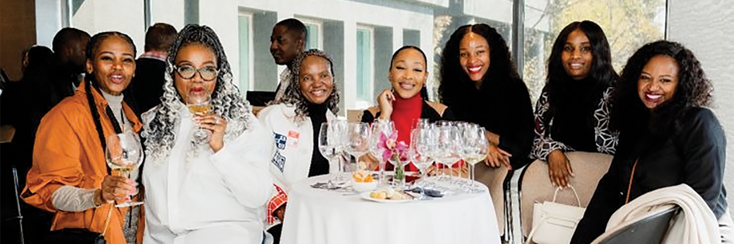 Left: Khethi Mlangeni, Lerato Sengadi, Pindi Mabhena, Mpumi Mophatlane, Vika Shipalana Right: Pontsho Maduna