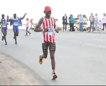 Vuko “Vince” Loqo donating sanitary pads to rural school girls in his Ngcobo hometown Vuko “Vince” Loqo uses running to alleviate the plight of poor Eastern Cape rural communities
