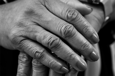 HOW SCIENTISTS ARE SOLVING MYSTERY OF AGING