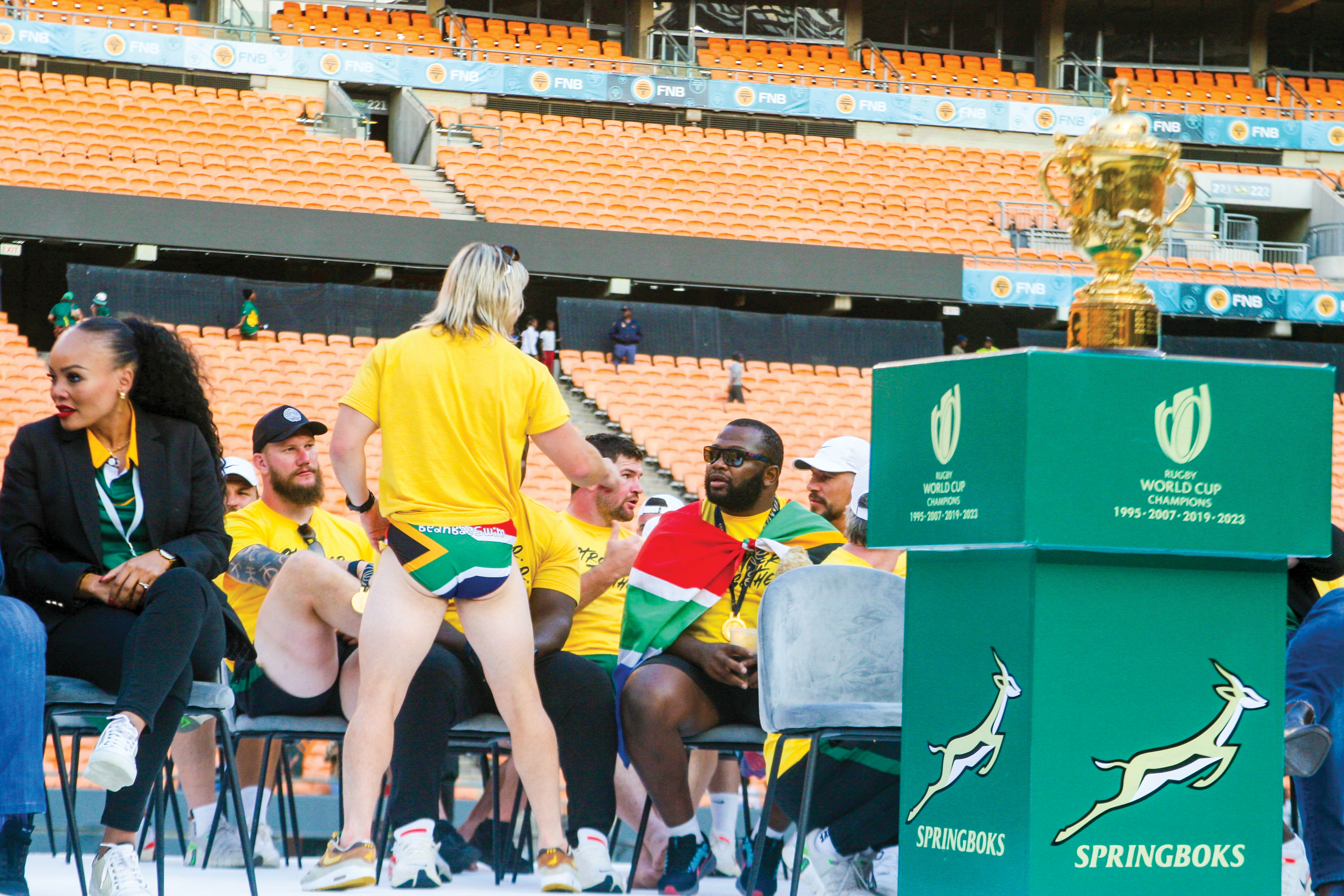 Faf de Klerk seen chatting to Ox Nche on the FNB Stadium field during the Springboks’ Trophy Tour-2.