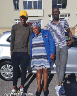 MOM’S BOYS: Mark Mayambela posing with younger brother Mihlali and mom Lungiswa