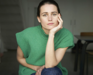 HISTORY OF WOMEN DEFINED THROUGH INNOVATIVE HEYDAY OBJECTS