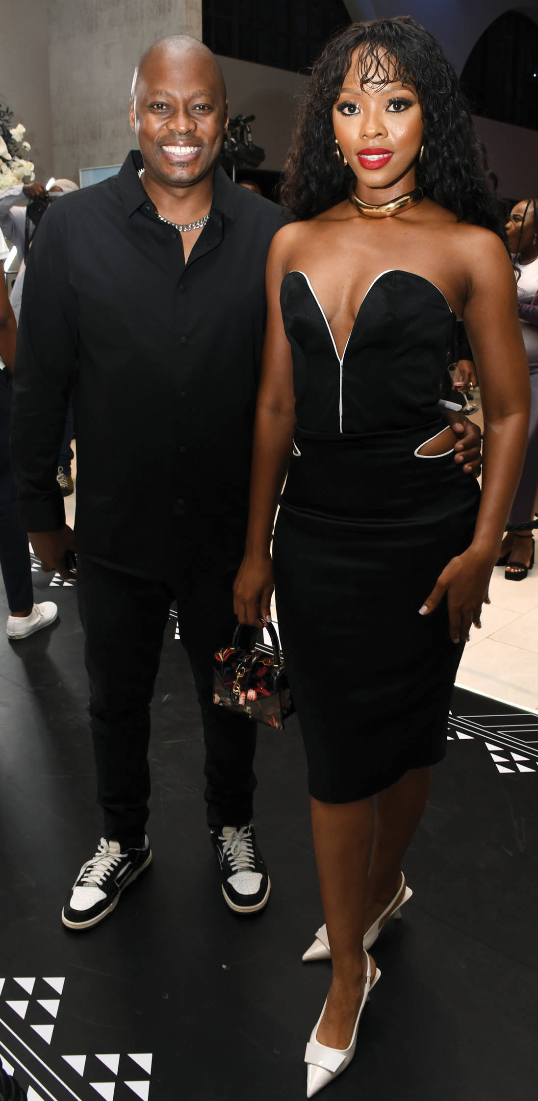 Fiestas Mixwell with Mpumi Mlambo